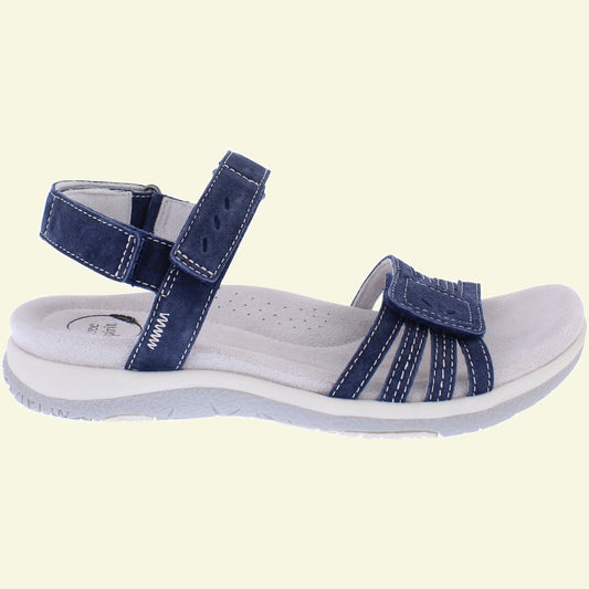 Maddy Navy